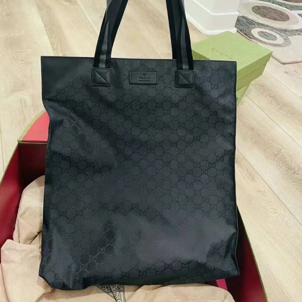 NIB Authentic Gucci Large GG Nylon Tote